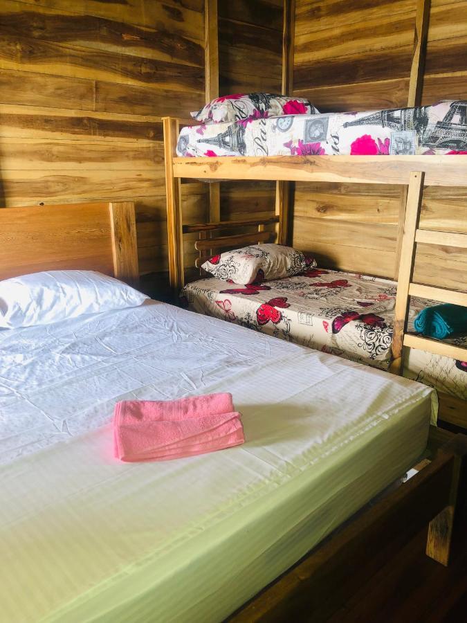 Palm Beach Hostal Guachaca Extérieur photo